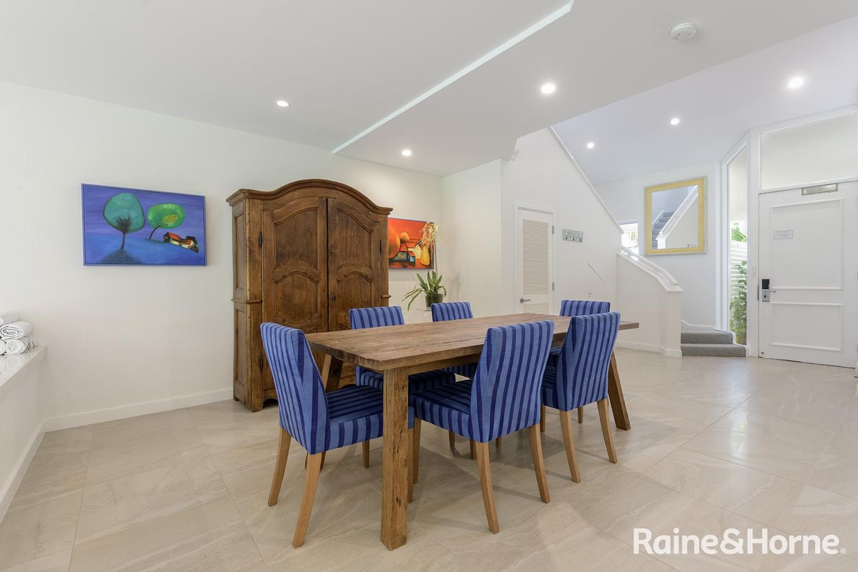11/21-41 Bougainvillea Way (Villa133 Mirage) — photo 17 of 30