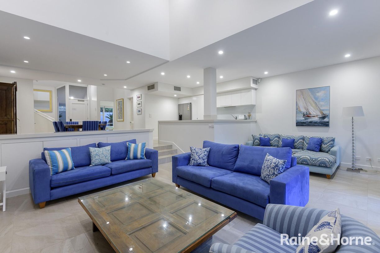11/21-41 Bougainvillea Way (Villa133 Mirage) — photo 14 of 30