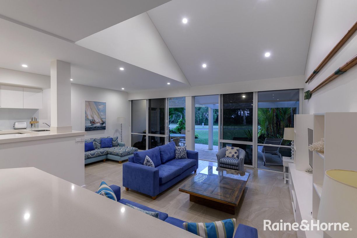 11/21-41 Bougainvillea Way (Villa133 Mirage) — photo 15 of 30