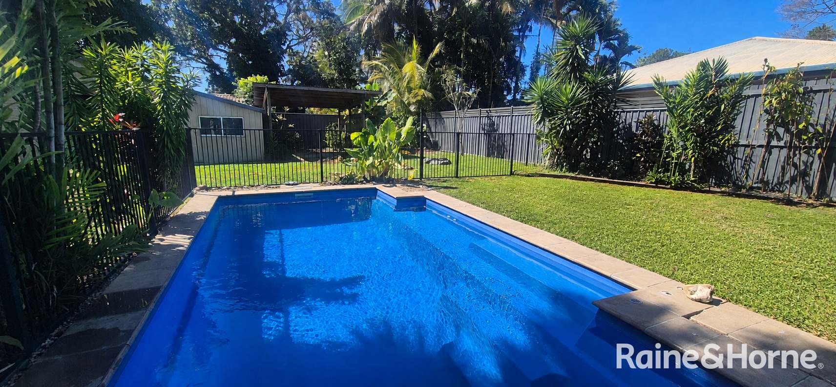 11 Jack Street — photo from Raine & Horne Port Douglas | Mossman