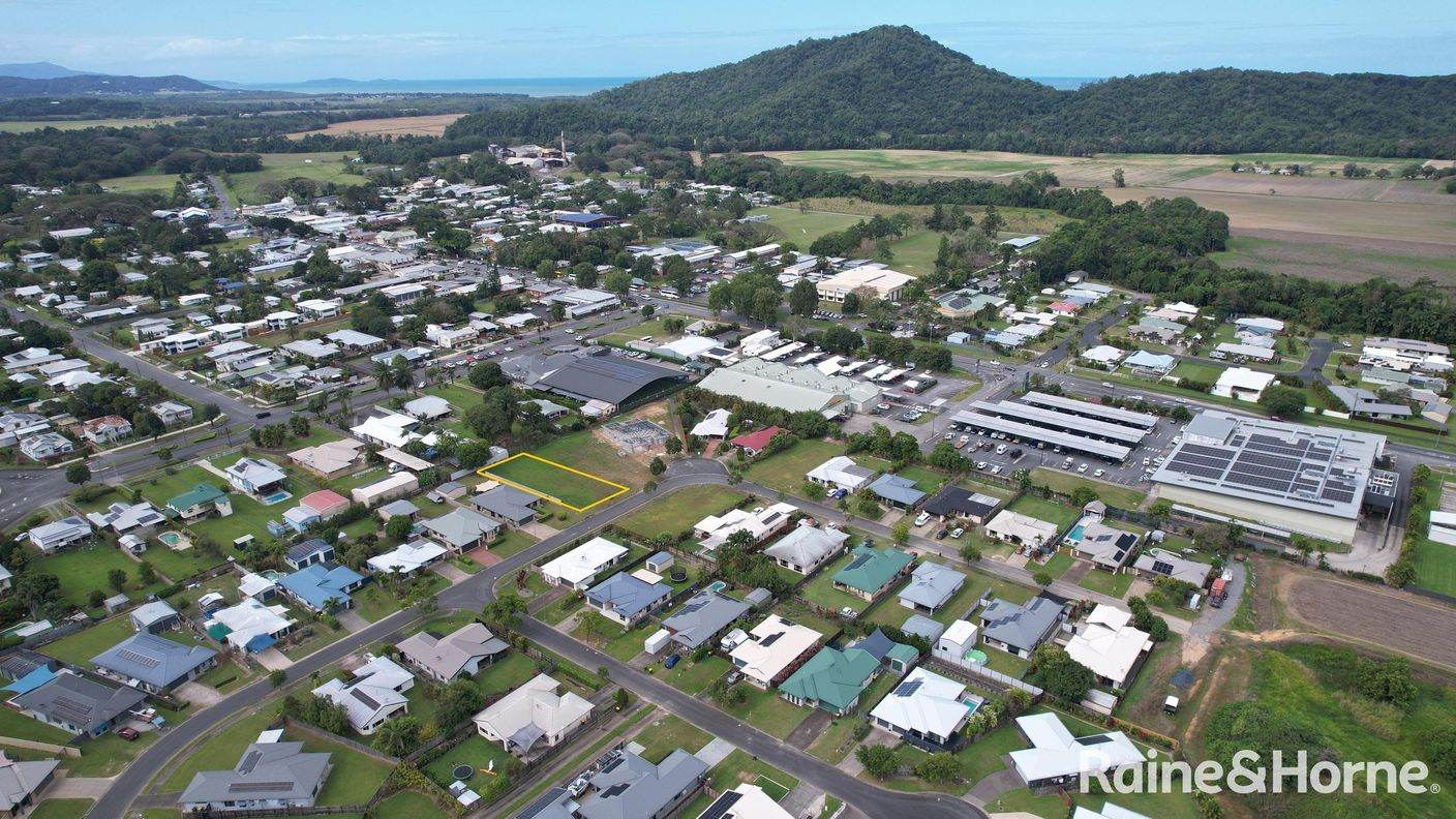 26 Riflebird Crescent — photo from Raine & Horne Port Douglas | Mossman