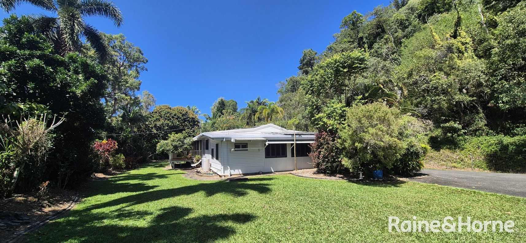 2069 Mossman-Daintree Road — photo 21 of 26