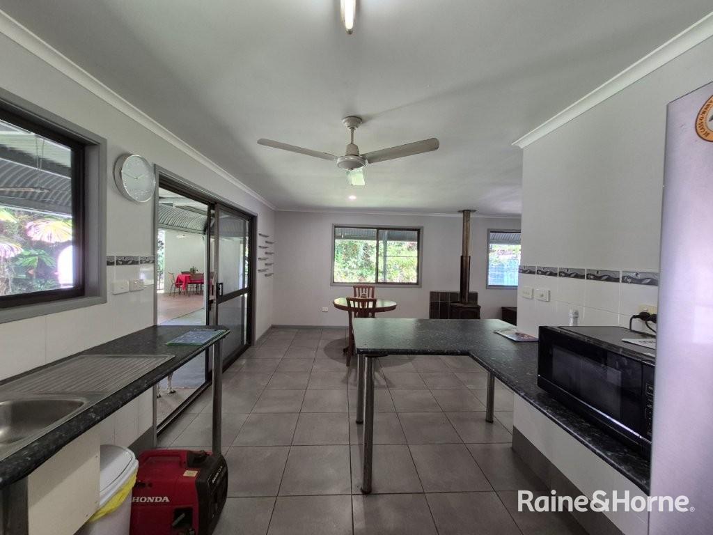 48 Fig Tree Road — photo 9 of 30