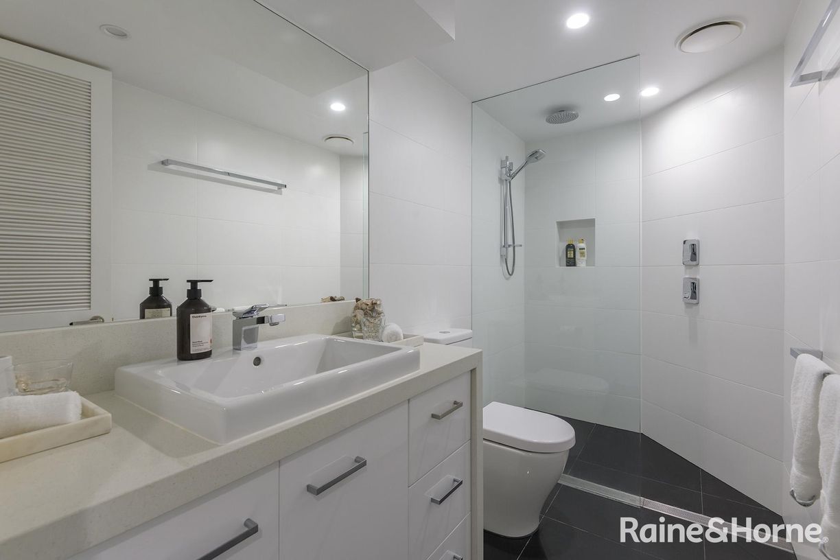 2/21-41 Bougainvillea Way (MIRAGE VILLA 115) — photo 23 of 30