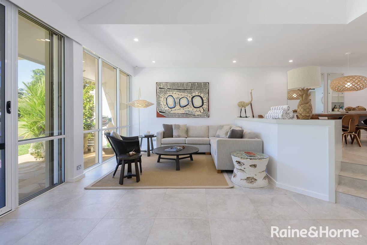 2/21-41 Bougainvillea Way (MIRAGE VILLA 115) — photo 3 of 30