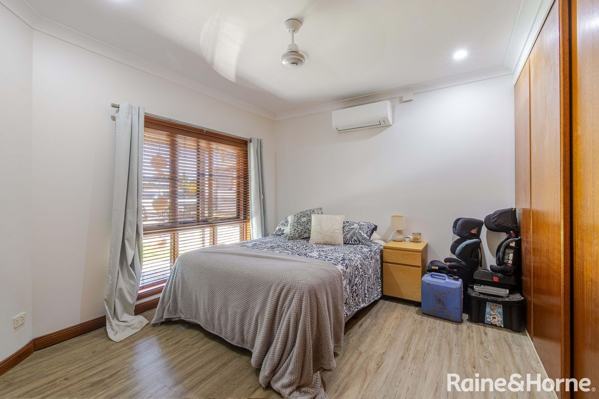 43 Coulthard Close — photo 12 of 18
