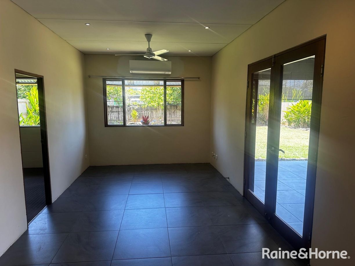 40 Riflebird Crescent — photo 9 of 23