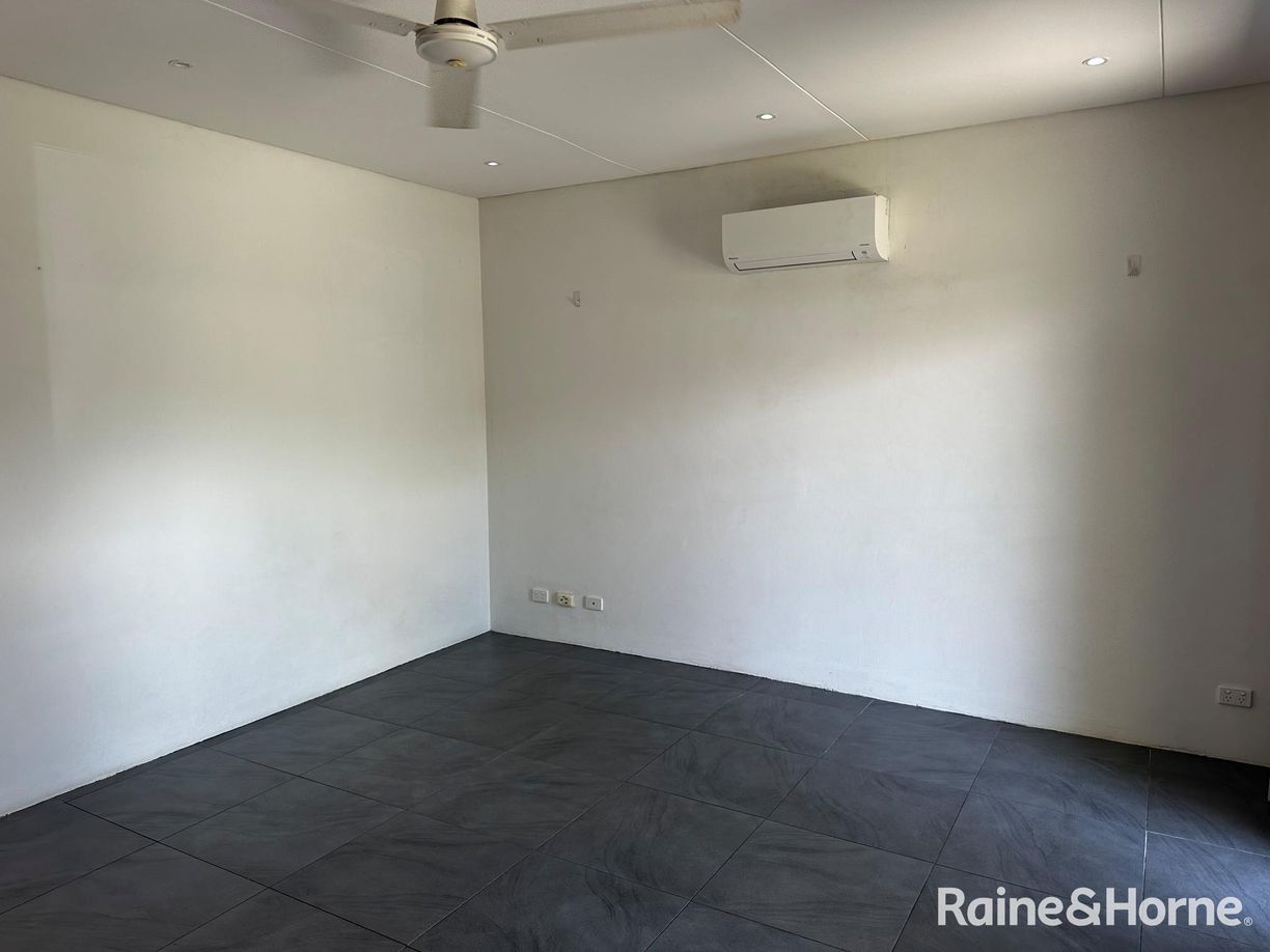 40 Riflebird Crescent — photo 14 of 23