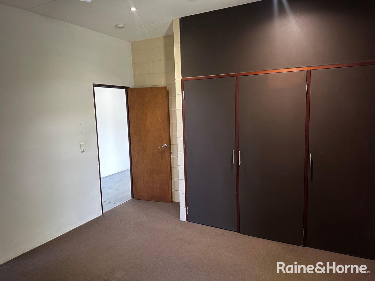 40 Riflebird Crescent — photo 15 of 23