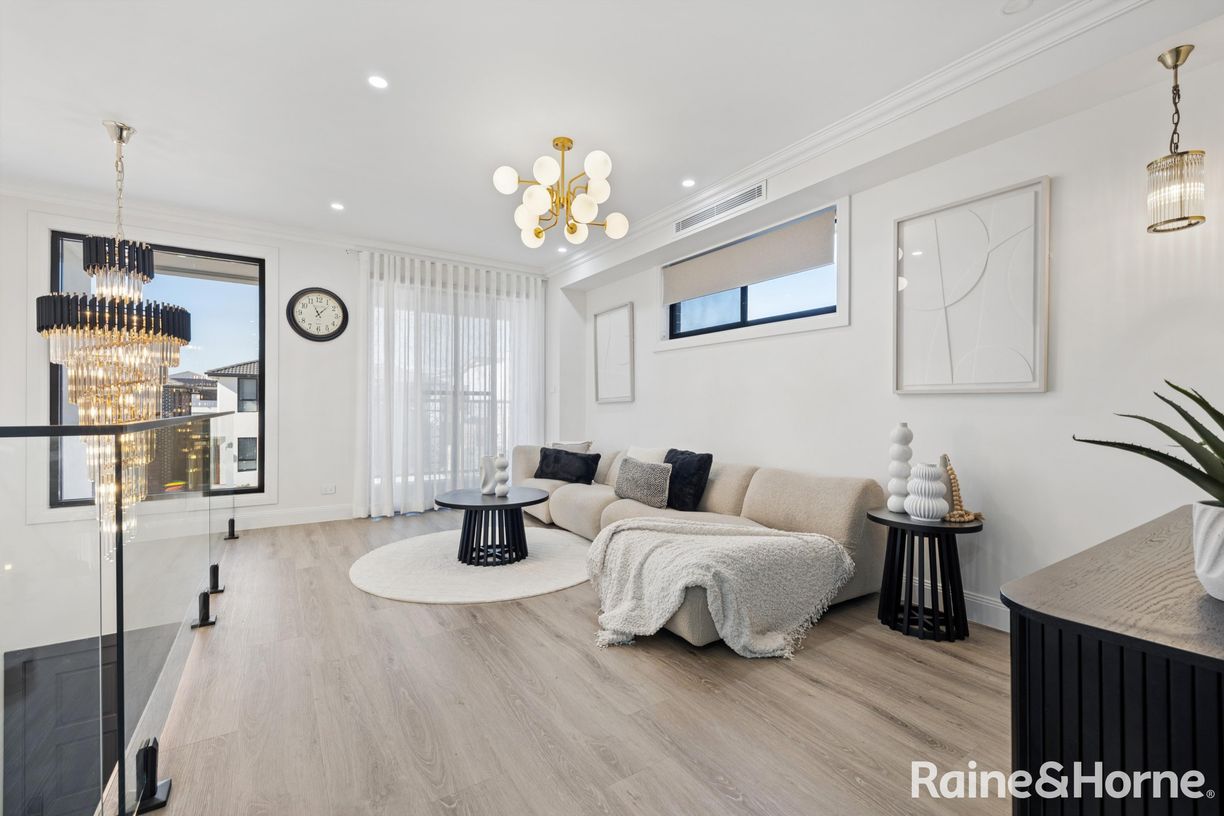 13 Parkside Avenue (Rouse Hill Heights) — photo 7 of 24