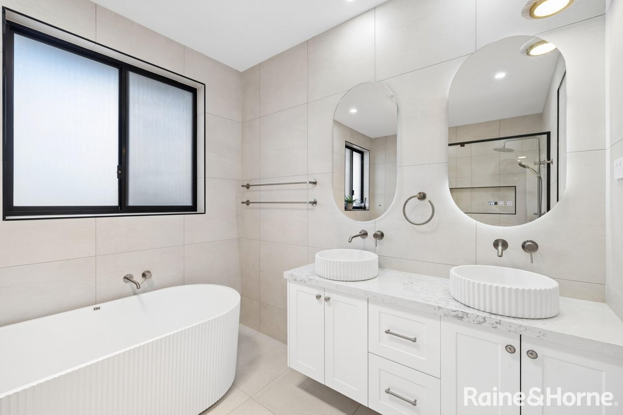 13 Parkside Avenue (Rouse Hill Heights) — photo 12 of 24