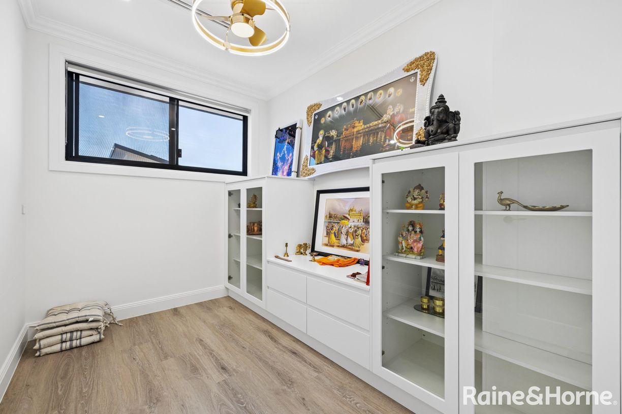 13 Parkside Avenue (Rouse Hill Heights) — photo 17 of 24