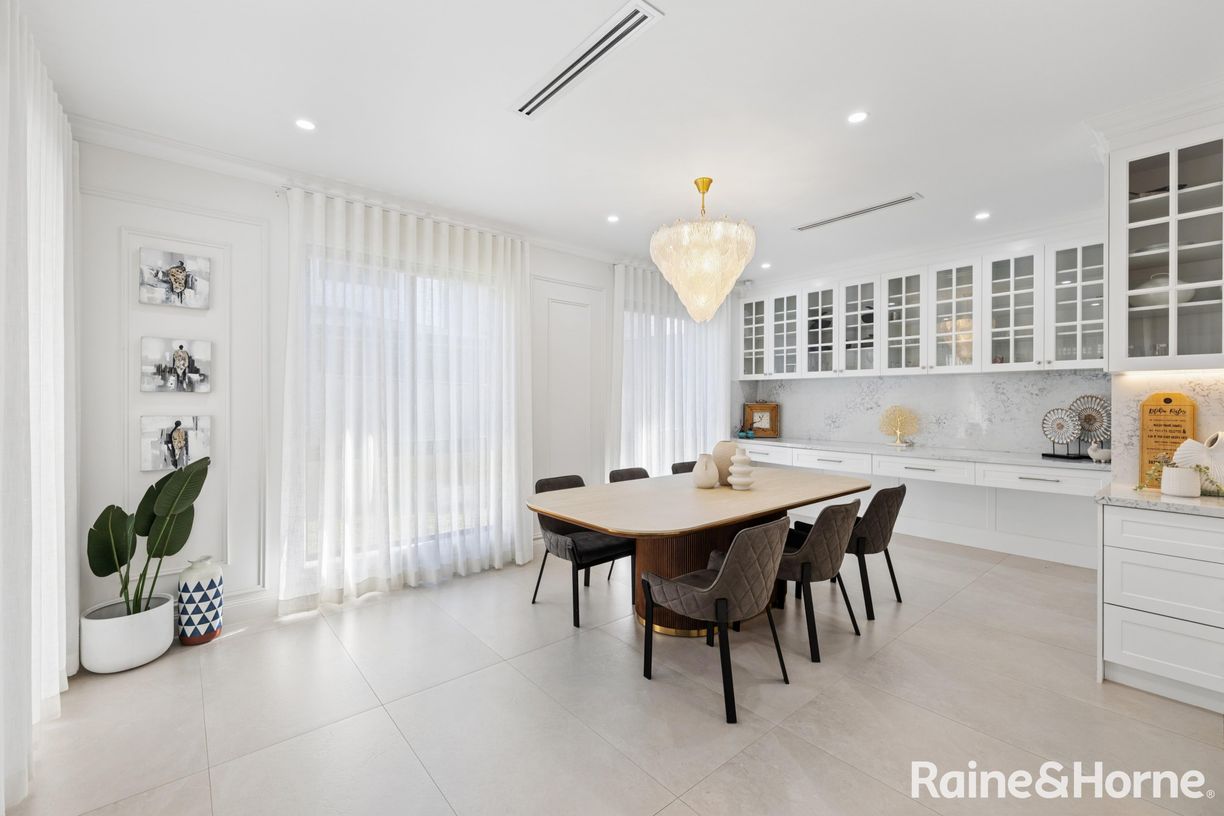 13 Parkside Avenue (Rouse Hill Heights) — photo 4 of 24