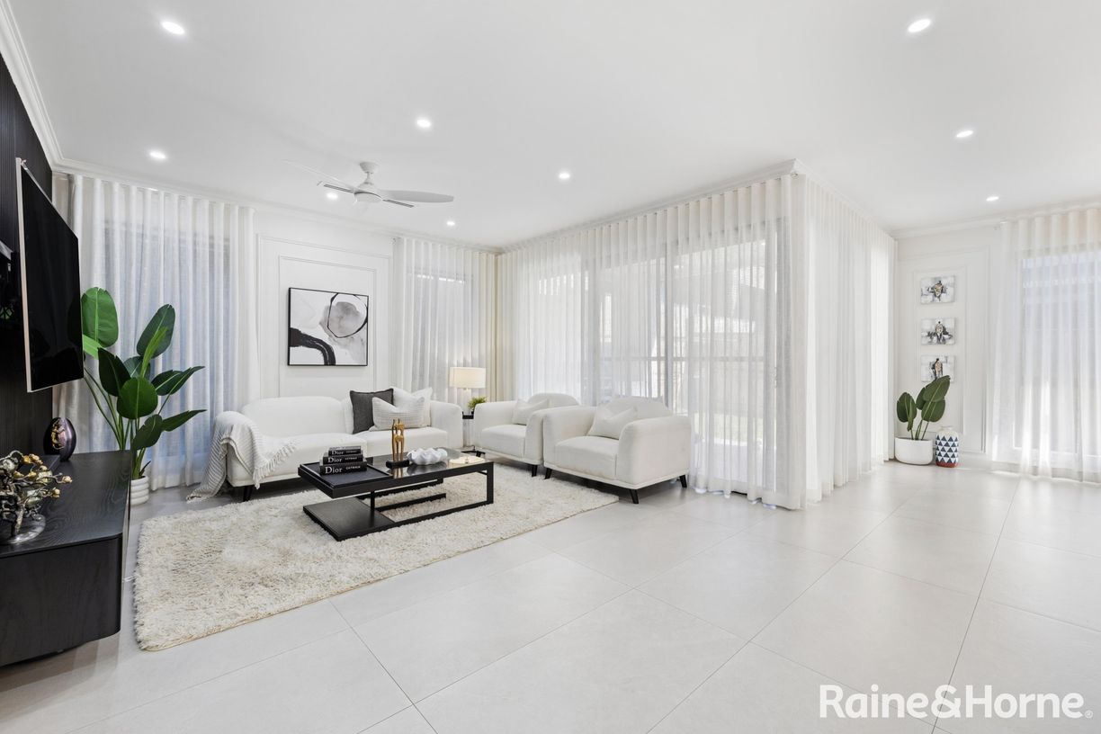 13 Parkside Avenue (Rouse Hill Heights) — photo 10 of 24