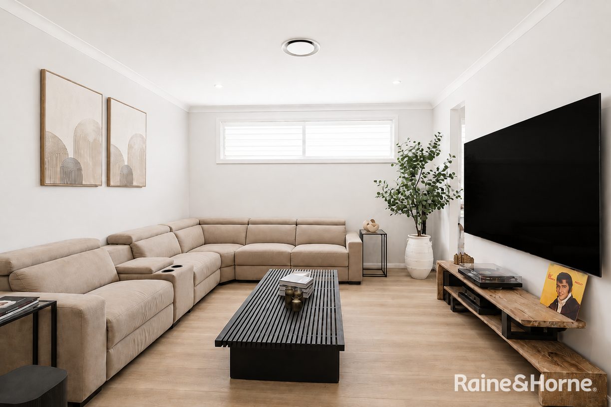 23 Camargue Street — photo 3 of 22