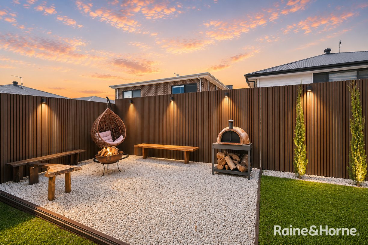 23 Camargue Street — photo 16 of 22