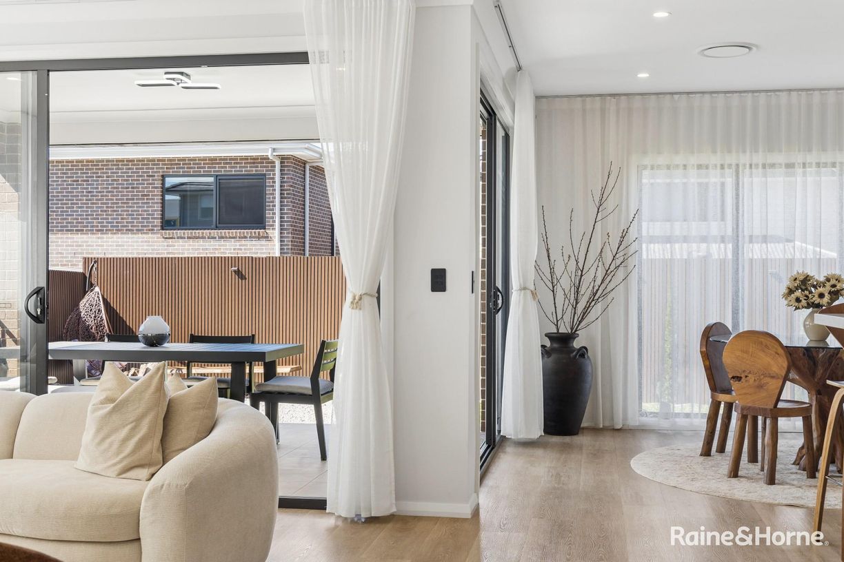 23 Camargue Street — photo 19 of 22
