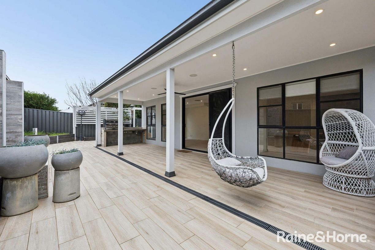 2 Bellerive Avenue — photo 17 of 22