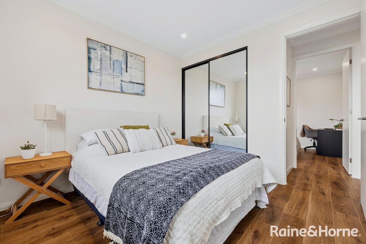 26 Flower Street — photo 10 of 21