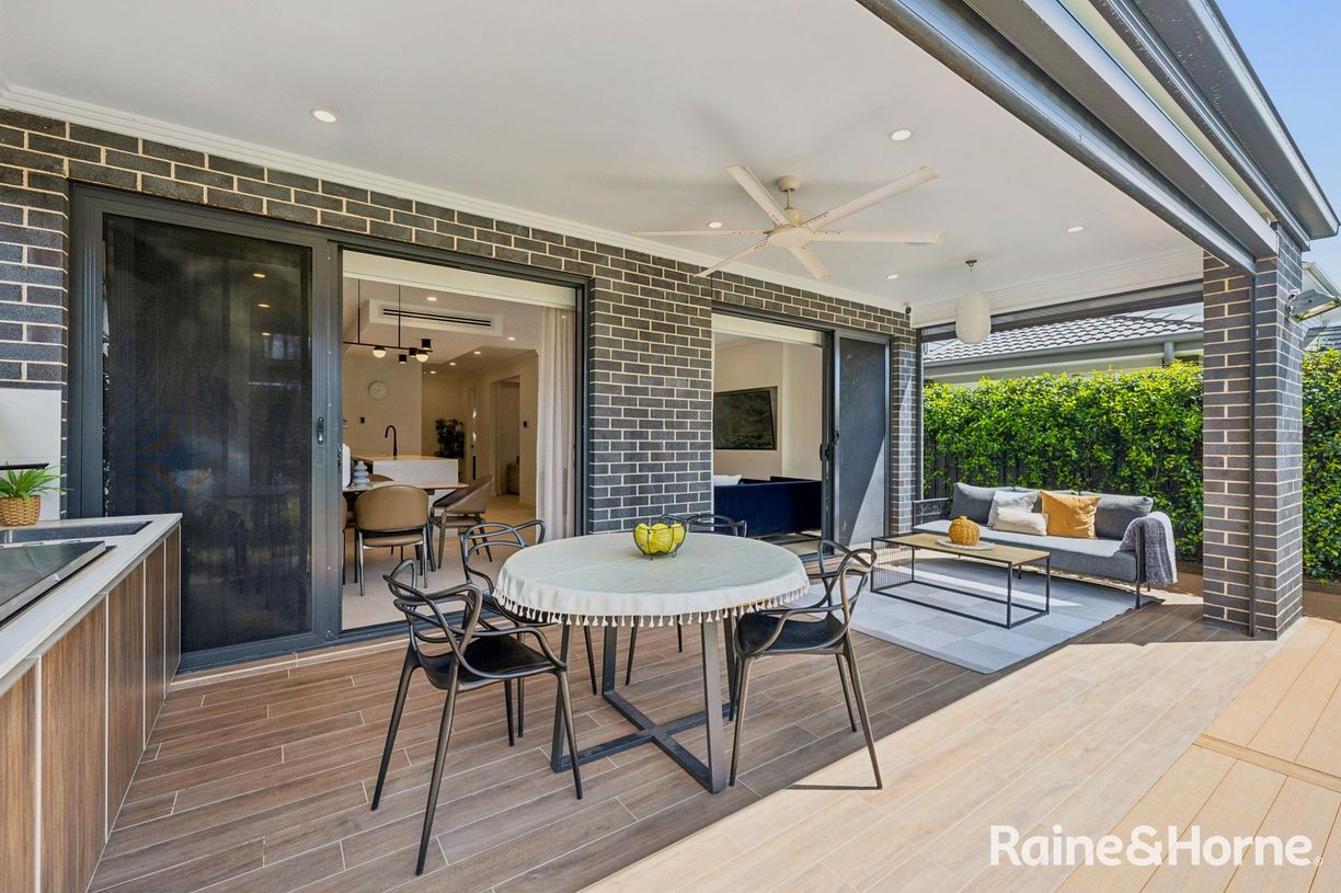 26 Flower Street — photo 12 of 21