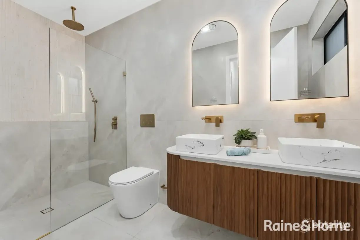 13 Tipperary Street — photo 8 of 16