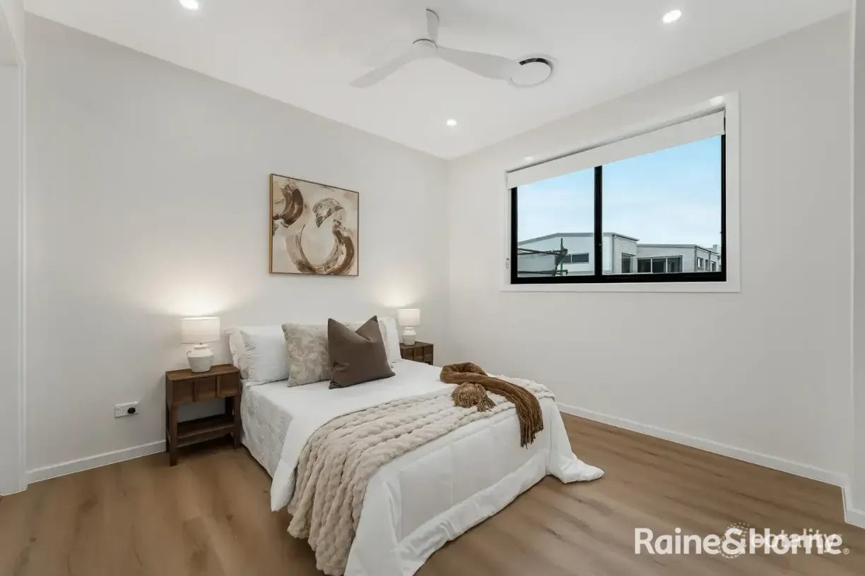 13 Tipperary Street — photo 15 of 16