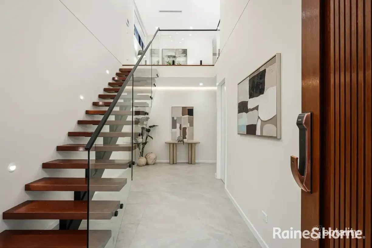13 Tipperary Street — photo 16 of 16
