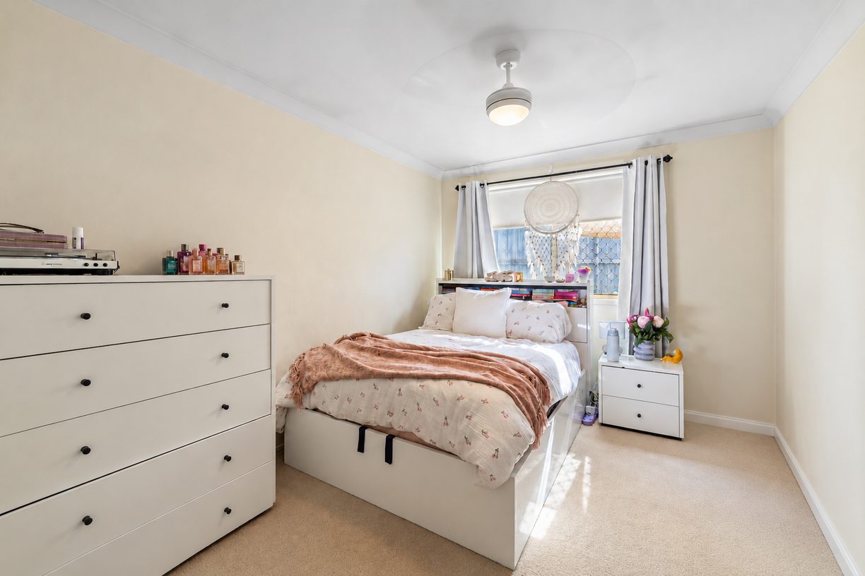 1 Trumble Place — photo 8 of 13