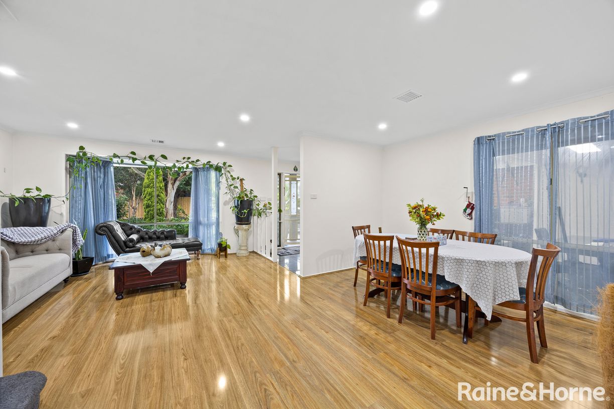3 Judge Place — photo 2 of 17