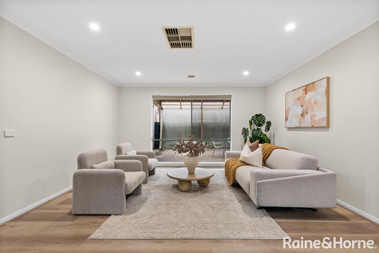 9 Mensa Court — photo from Raine & Horne Roxburgh Park