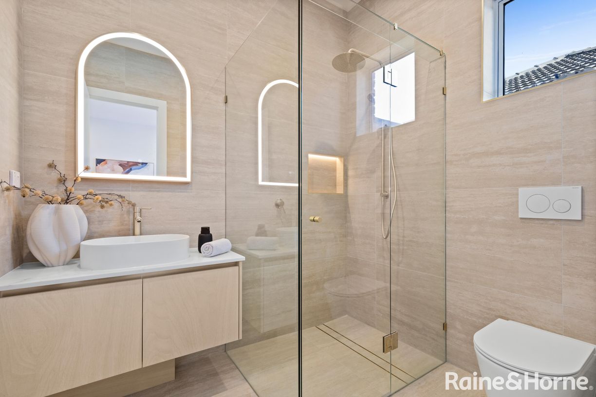54A Sutherland Street — photo 8 of 18