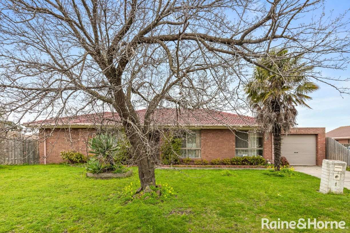 1 Surrey Court — photo from Raine & Horne Roxburgh Park