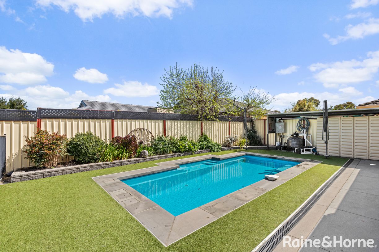 42 Lincolne Crescent — photo 19 of 23