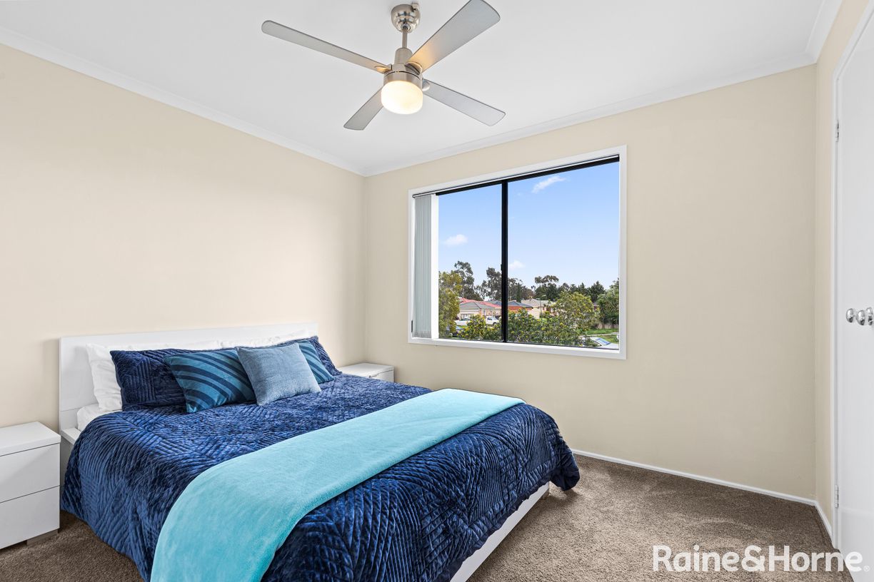 42 Lincolne Crescent — photo 13 of 23