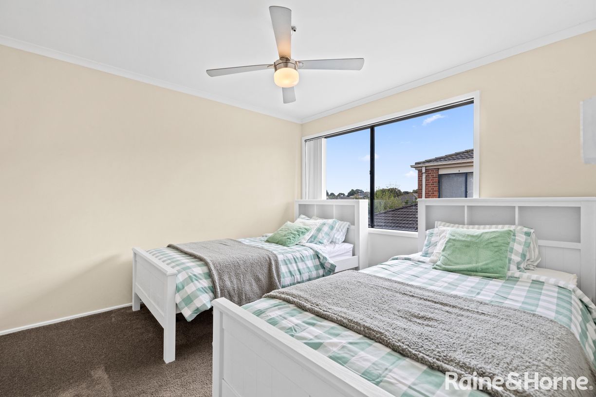 42 Lincolne Crescent — photo 14 of 23