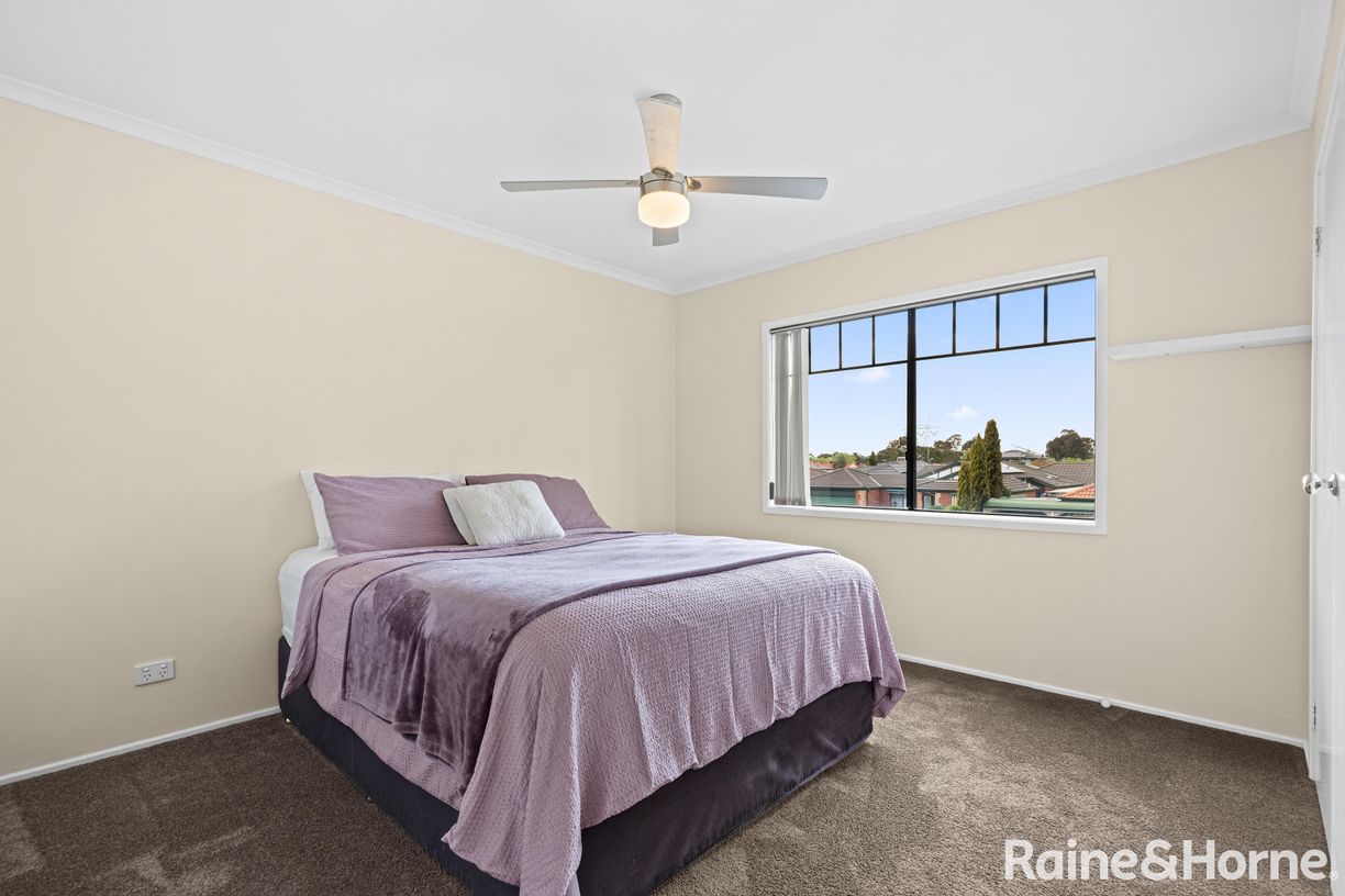 42 Lincolne Crescent — photo 15 of 23