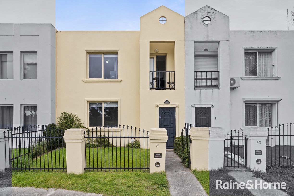 81 Rossiter Avenue — photo from Raine & Horne Roxburgh Park