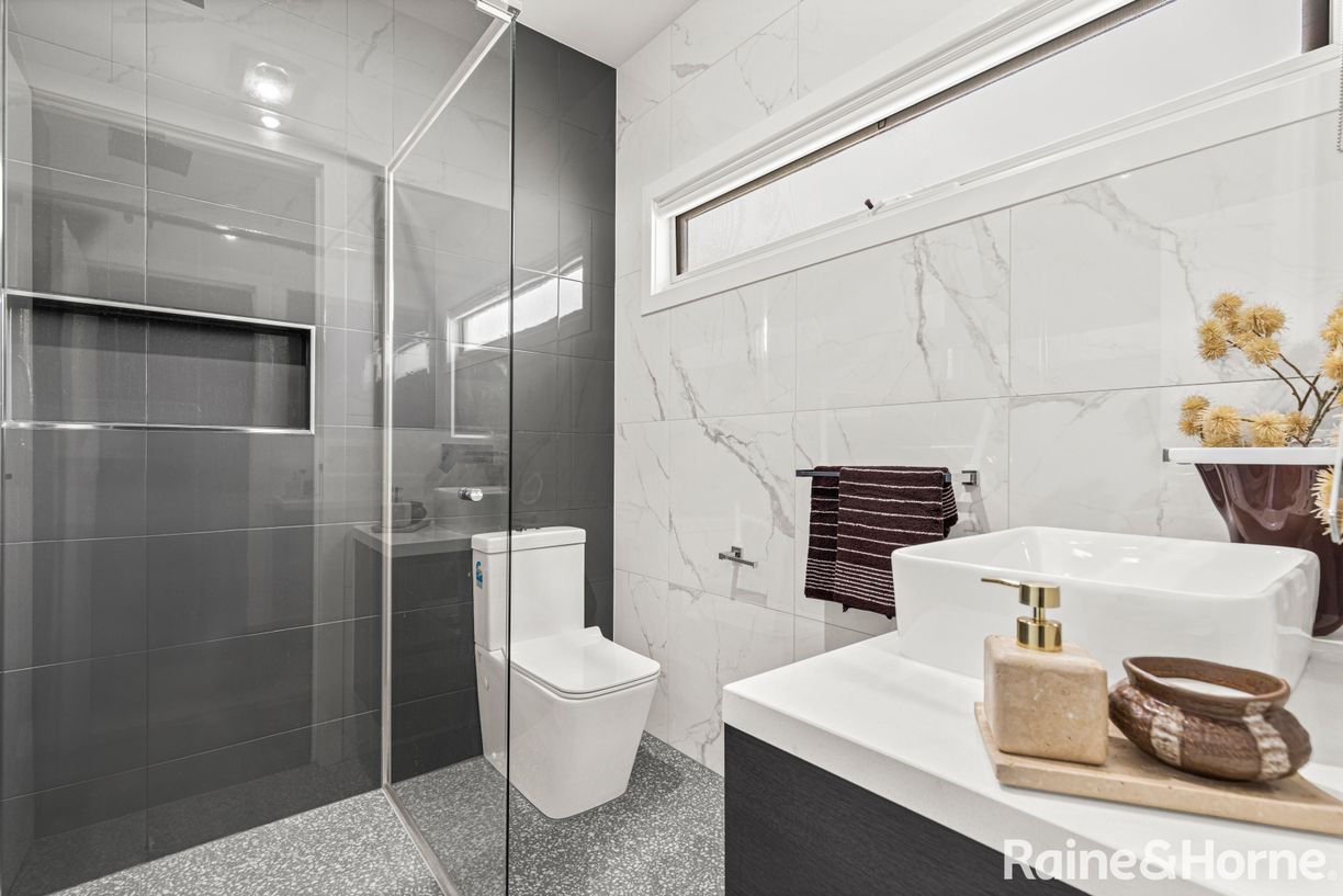 2/52 Warwick Road — photo 12 of 14