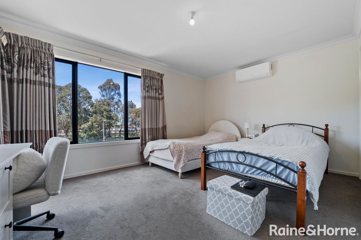 71 Sahi Crescent — photo 9 of 15