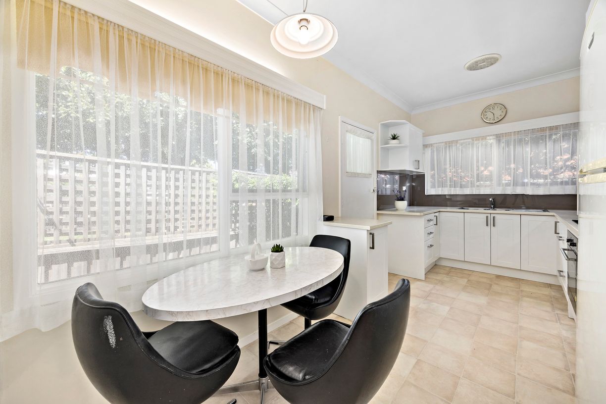 8 Braddon Street — photo 11 of 16