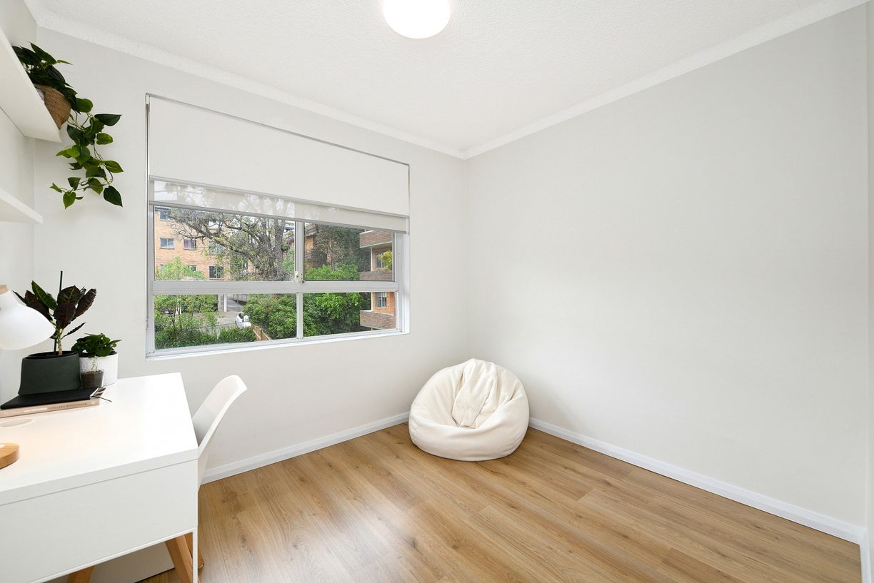 15/41 Meadow Crescent — photo 4 of 6