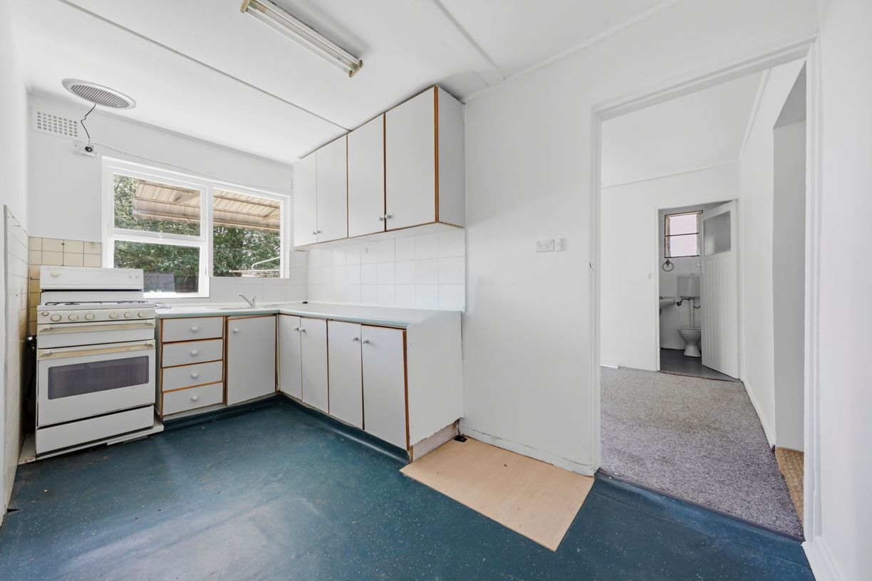151 Elizabeth Street — photo 17 of 21