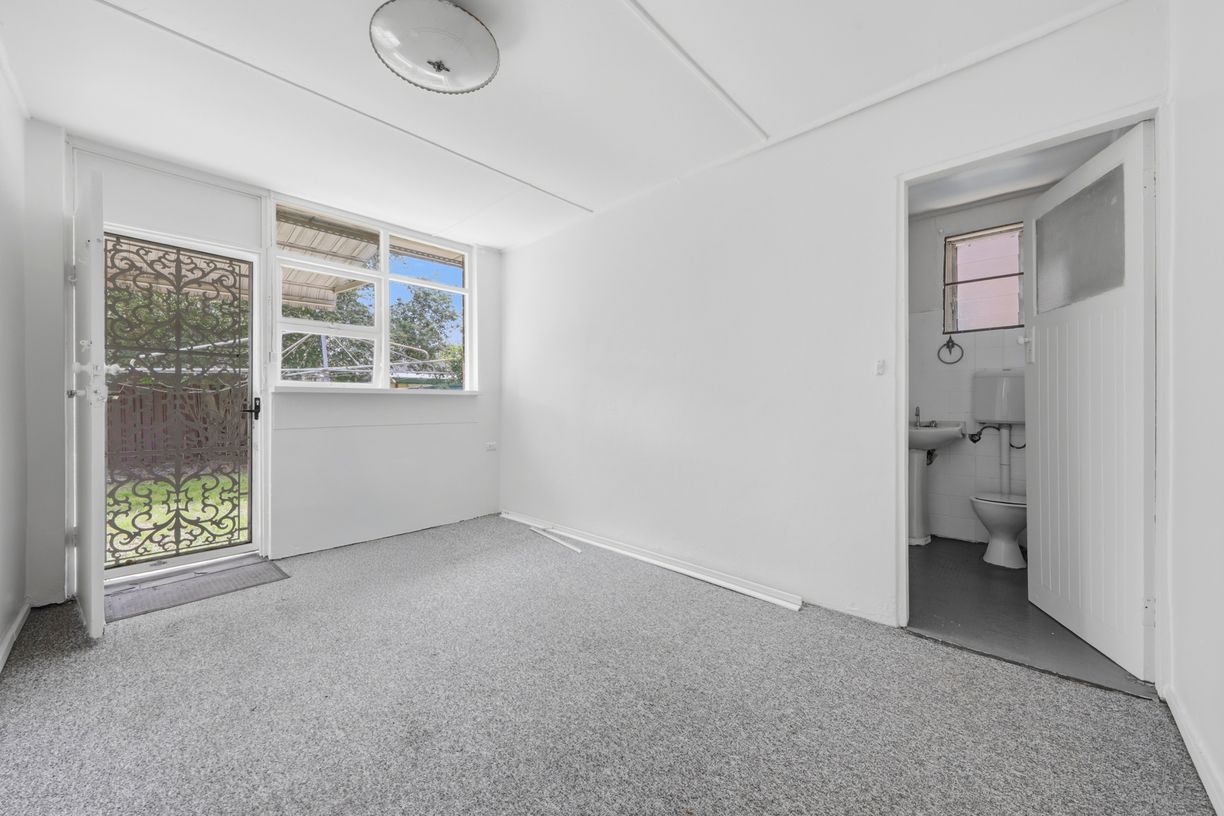 151 Elizabeth Street — photo 19 of 21