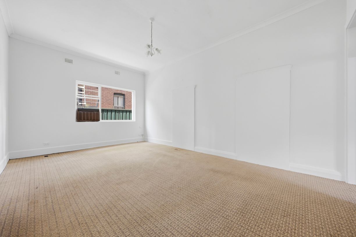 151 Elizabeth Street — photo 20 of 21