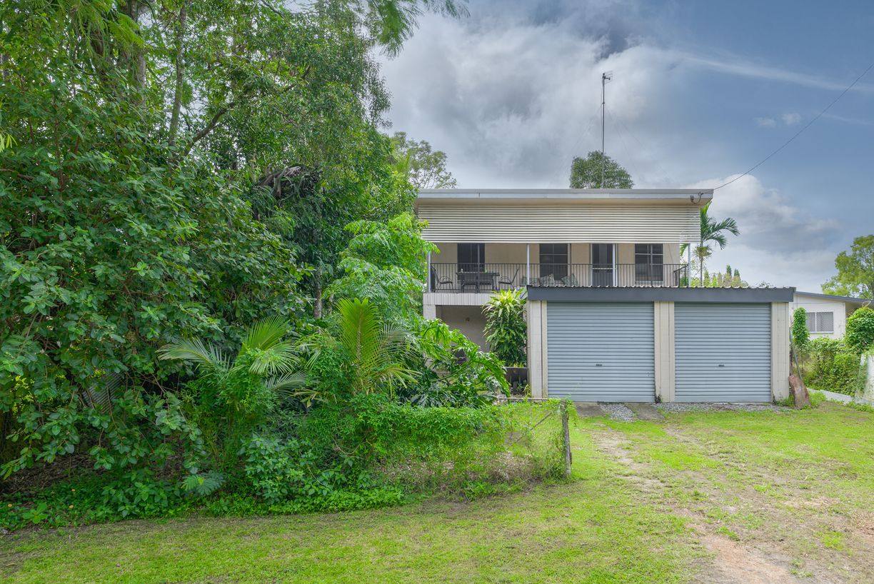 10 Acacia Street — photo from Raine & Horne Palm Cove