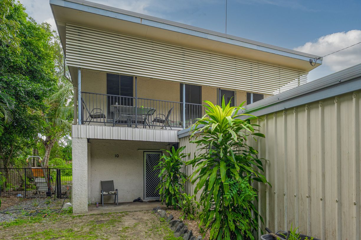 10 Acacia Street — photo 2 of 19