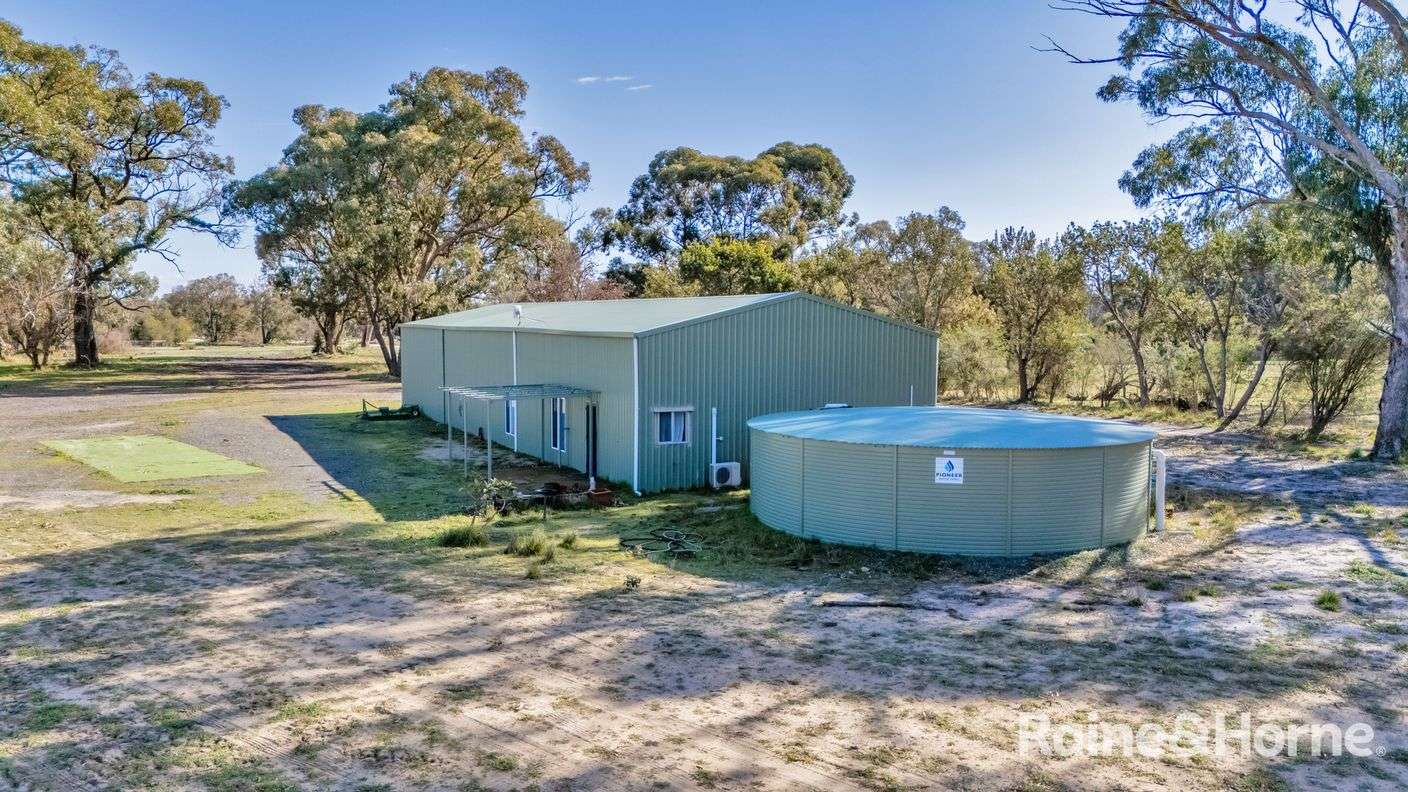 574 Lakes Road — photo from Raine & Horne Mandurah