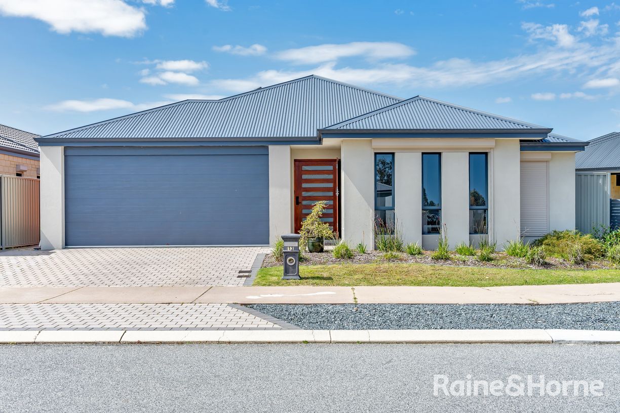 13 Harding Outlook — photo from Raine & Horne Mandurah