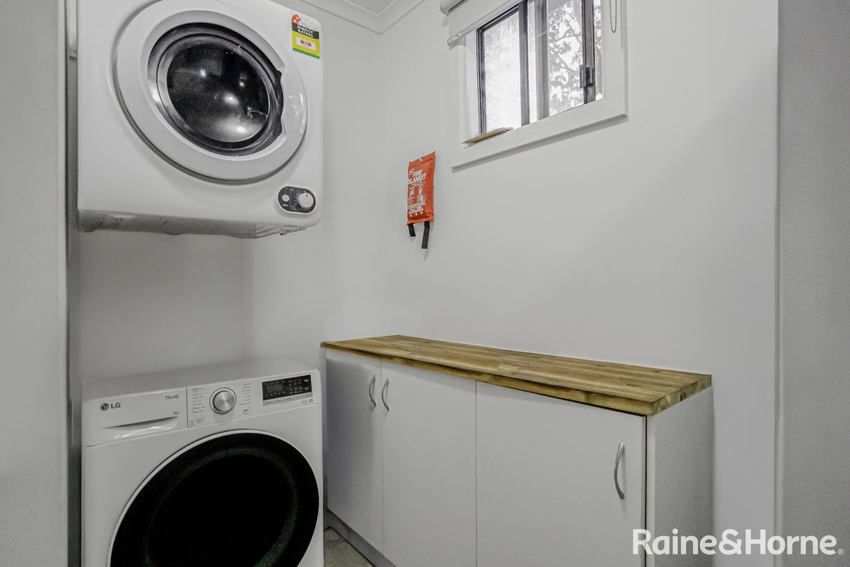 Cabin 30/4 Madsen St — photo 11 of 30