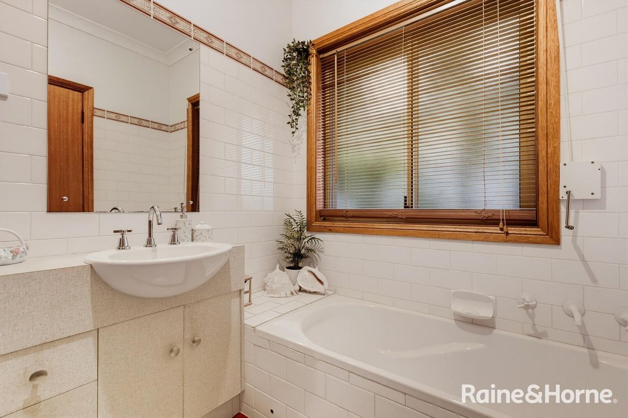 1/22 Broughton Avenue — photo 15 of 23